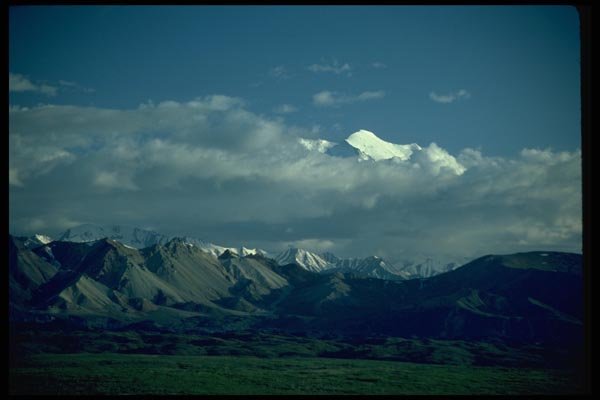 044011 Mountain Peaks In The Clouds A4 Photo Print