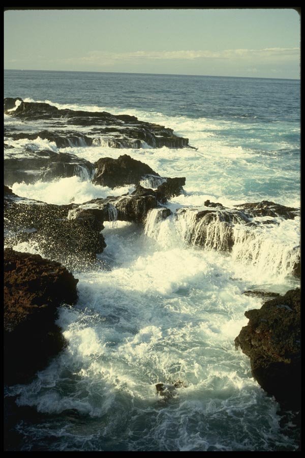 046009 Rugged Coastline Lanai A4 Photo Print