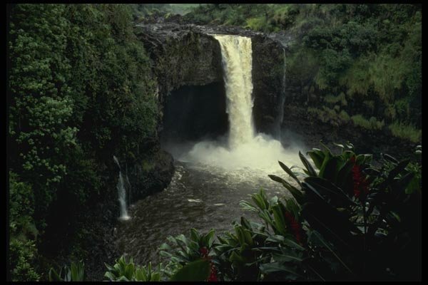 046082 Rainbow Falls Hilo, Hawaii A4 Photo Print