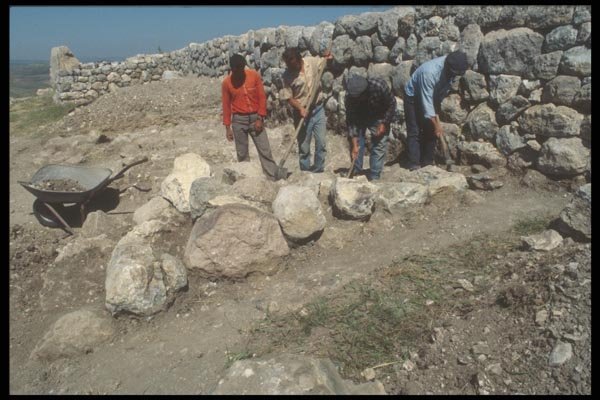 047136 Turkish Archaeologists At Bogazkoy A4 Photo Print