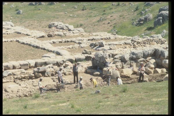 047170 Turkish Archaeologists At Bogazkoy A4 Photo Print