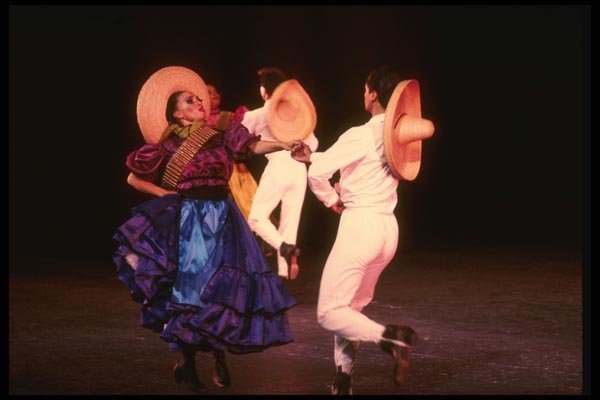 053006 Ballet Folklorico De Mexico A4 Photo Print