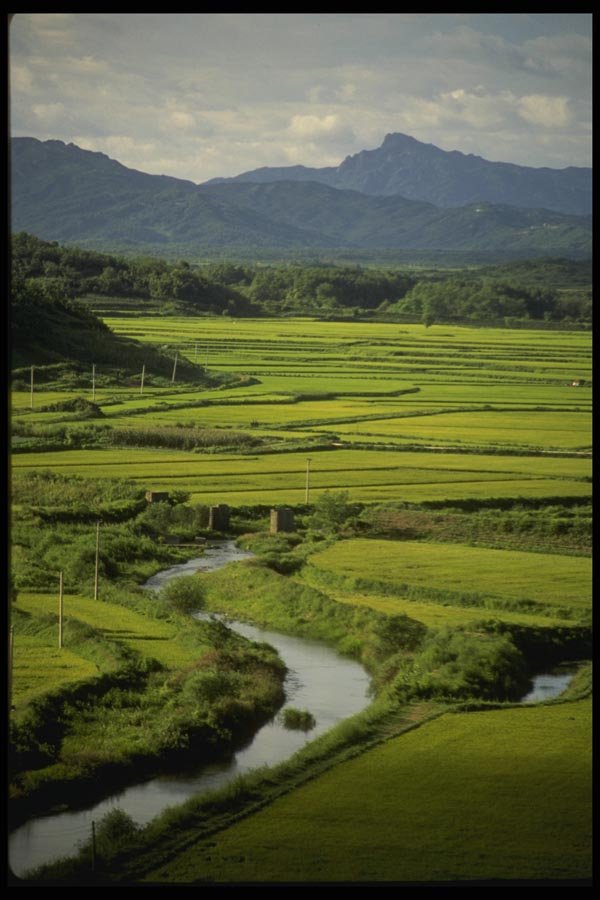 055056 Kangwon Do Chorwon Looking Toward North Korea A4 Photo Print