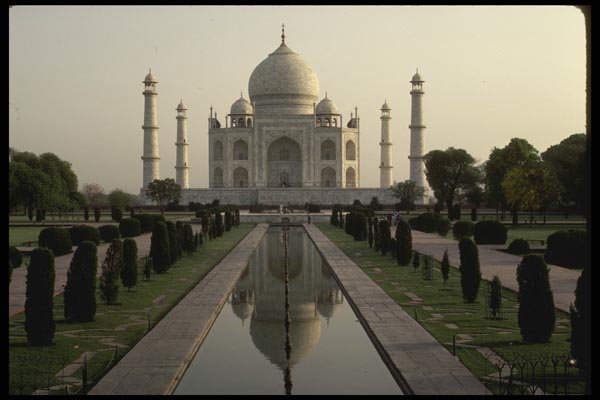 056052 Taj Mahal Agra, India A4 Photo Print