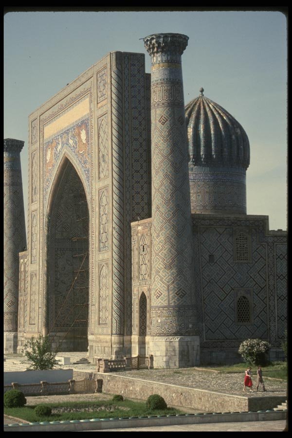 056057 The Registan Samarkand, Uzbekistan A4 Photo Print