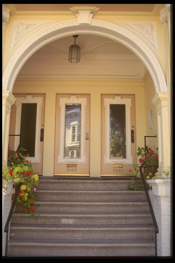 059083 Three Doors Arched A4 Photo Print