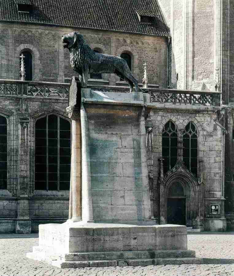 05lion1 Art A4 Photo Print