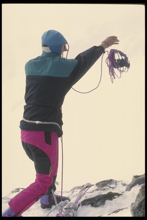 060050 Vertical Cliff Climbing Pez Ault A4 Photo Print