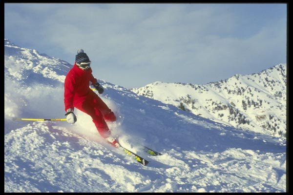 061088 Laid Back Skiing A4 Photo Print