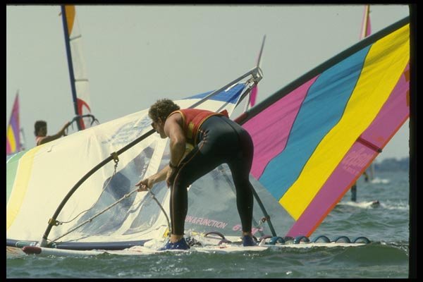 062036 Uphauling The Sail A4 Photo Print