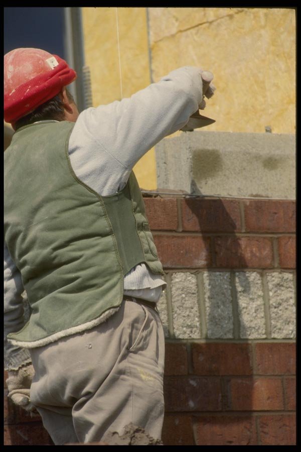 063081 Single Bricklayer Laying Brick A4 Photo Print