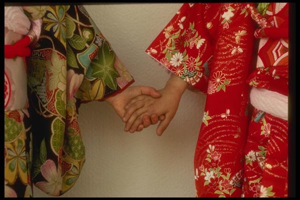065130 Children's Hands Kawasaki A4 Photo Print