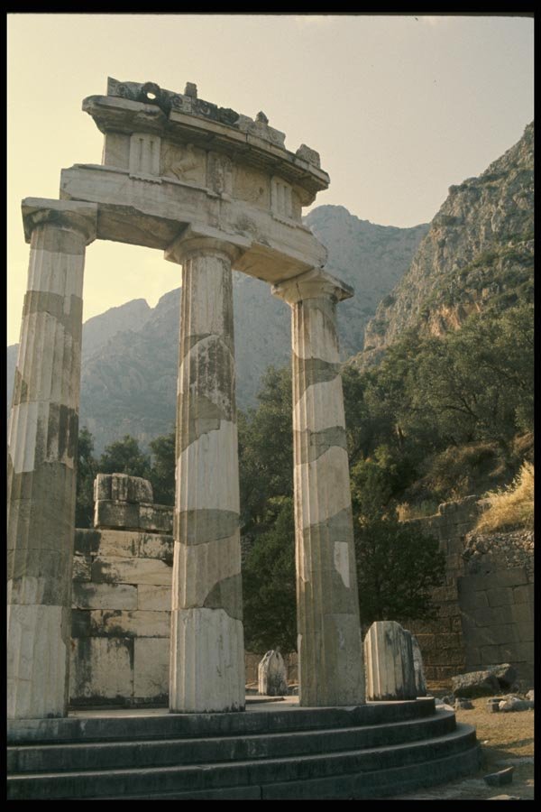 067026 Circular Temple A4 Photo Print