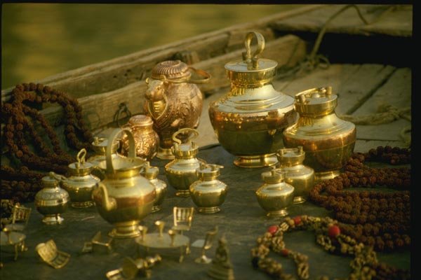 071023 Offering Bowls, Varanasi, Uttar Pradesh A4 Photo Print