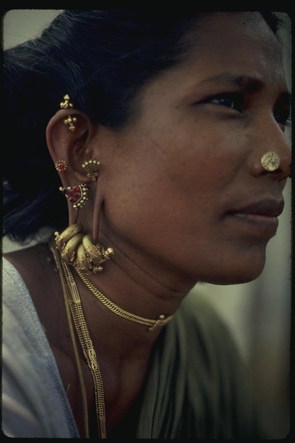 071090 Village Jewelery, Madurai Tamilnadu A4 Photo Print