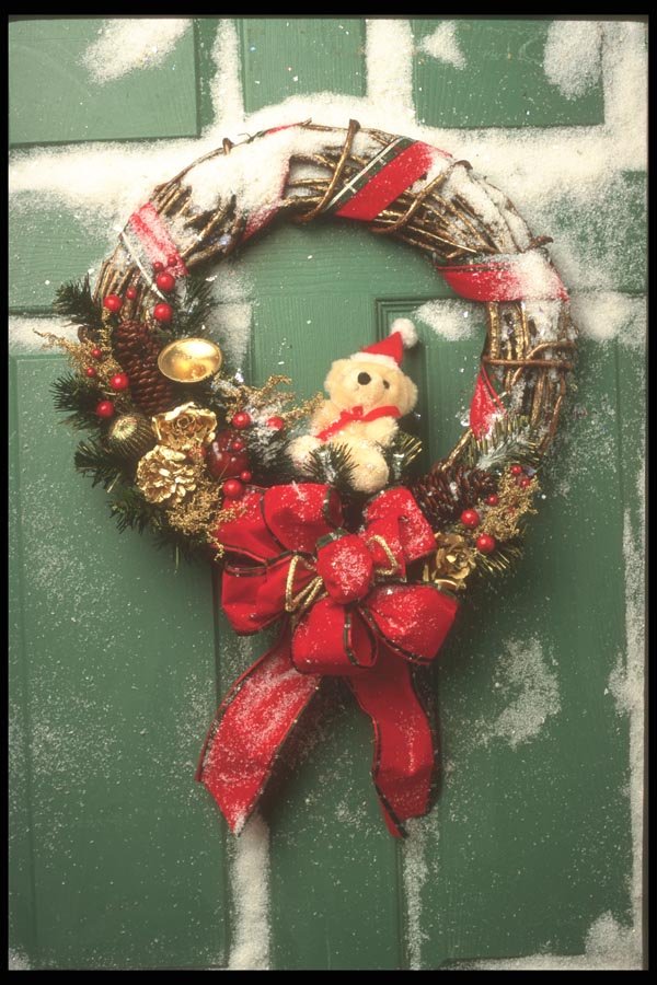 072000 Snowy Christmas Wreath A4 Photo Print