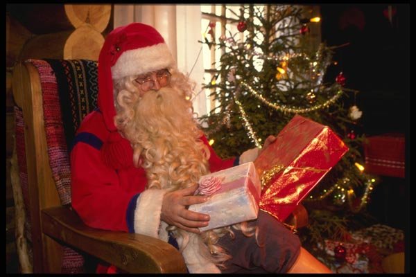 072095 Santa With Presents A4 Photo Print