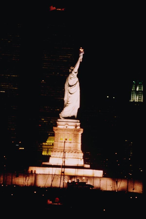 074027 Night View Of Statue Of Liberty A4 Photo Print