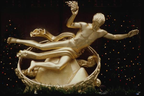 074032 Golden Figure At Rockefeller Center A4 Photo Print