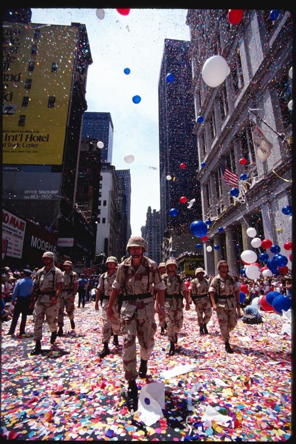 074041 Ticker Tape Parade For Soldiers A4 Photo Print