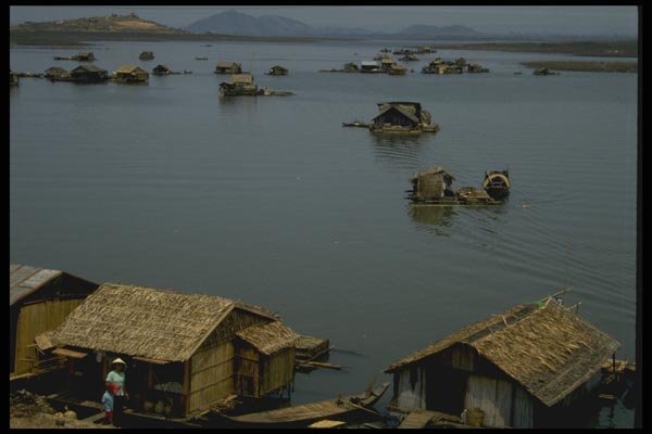 076028 Community Of Floating Houses A4 Photo Print