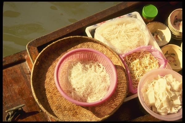 076052 Noodles In Woven Baskets A4 Photo Print