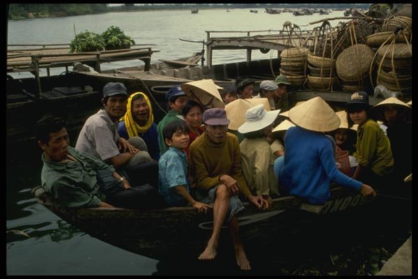 076074 Vietnamese Onboard With Baskets A4 Photo Print