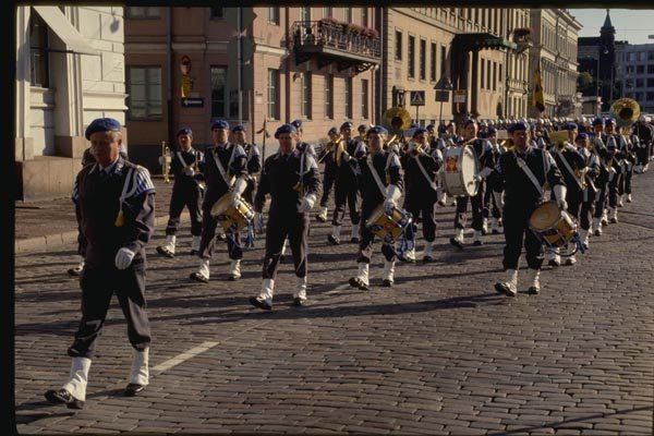 078008 Parade, Helsinki A4 Photo Print