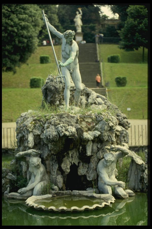 079020 Fountain At The Pitti Palace, Florence A4 Photo Print