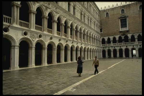 079040 The Ducal Palace, Venice A4 Photo Print