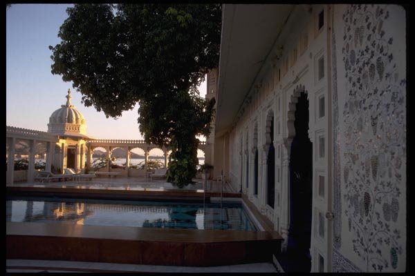 080019 Udaipur, Lake Palace A4 Photo Print