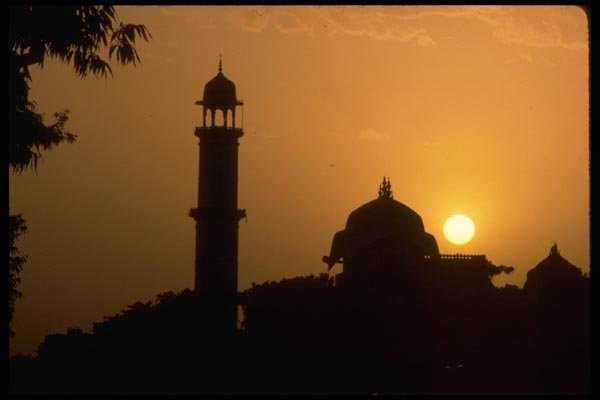 080043 Jaipur, Sunset Over Mosque A4 Photo Print