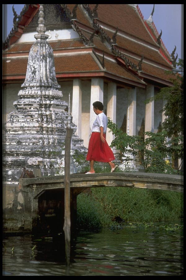 081012 Woman In Thonburi, Bangkok A4 Photo Print
