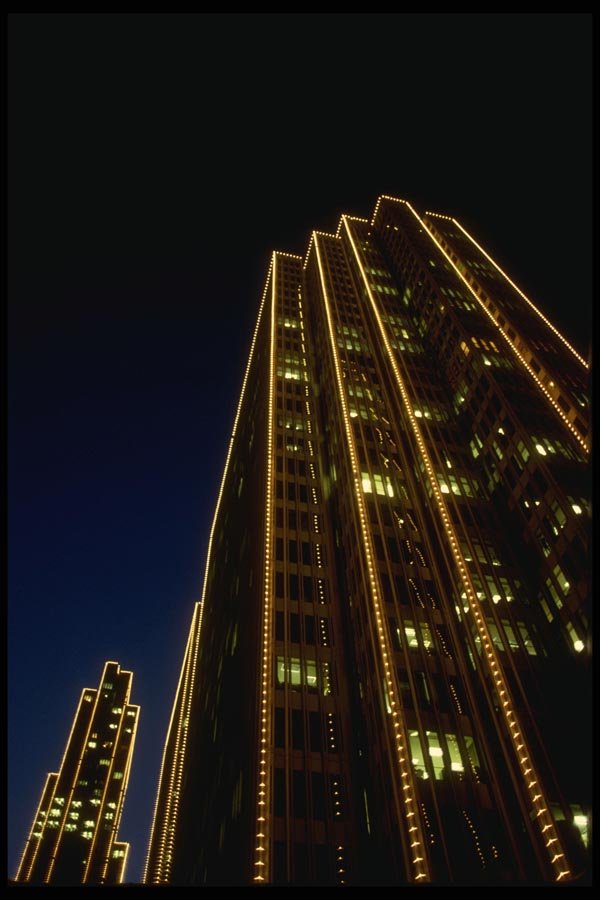 082068 Embarcadero Center At Night A4 Photo Print