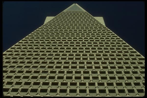 082069 Transamerica Pyramid A4 Photo Print