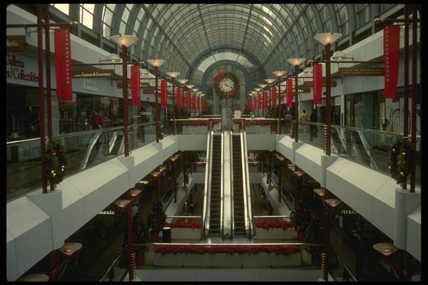 082091 Crocker Galleria Near Union Square A4 Photo Print
