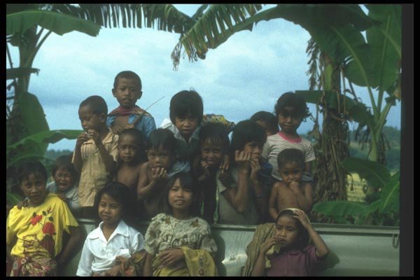 083029 Balinese Children, Penelokan A4 Photo Print