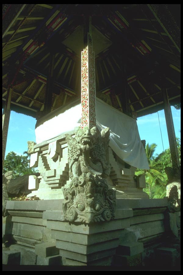 083051 Typical Garuda Guardian At Balinese Temple A4 Photo Print