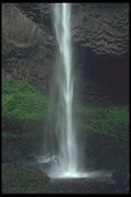 086072 Columbia River Gorge, Latourell Falls A4 Photo Print