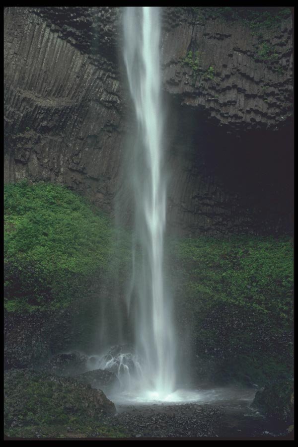 086072 Columbia River Gorge, Latourell Falls A4 Photo Print