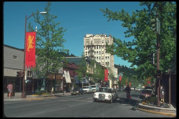 086090 Ashland A4 Photo Print