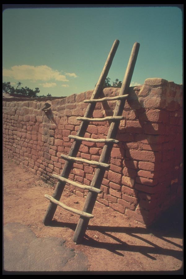 089015 Single Ladder Against Wall A4 Photo Print