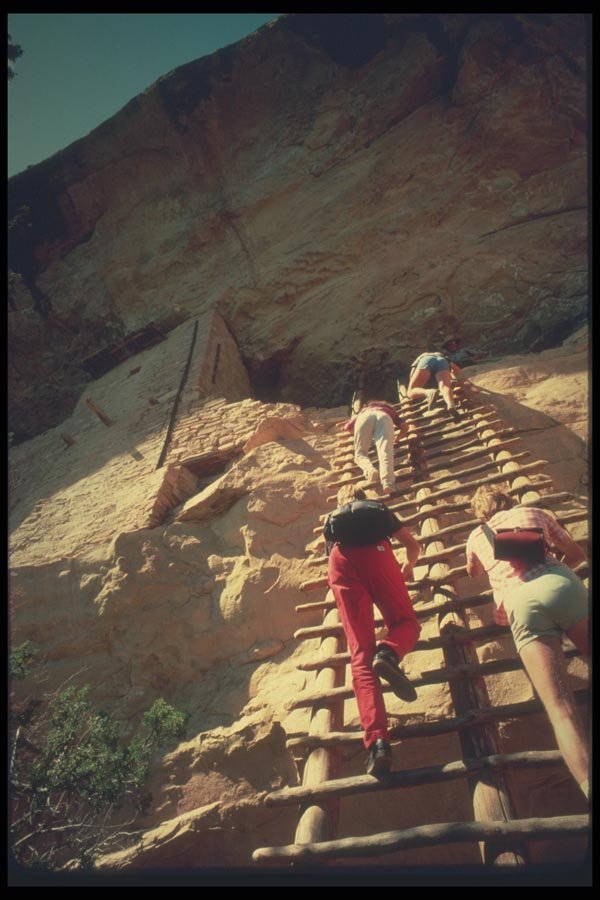 089024 Tour Climbing Ladders A4 Photo Print