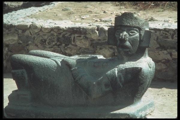 090015 Chacmool, Figure With Sacrifice Receptacle Toltec Ruins A4 Photo Print
