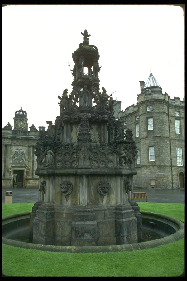 092007 Edinburgh, Castle Area A4 Photo Print