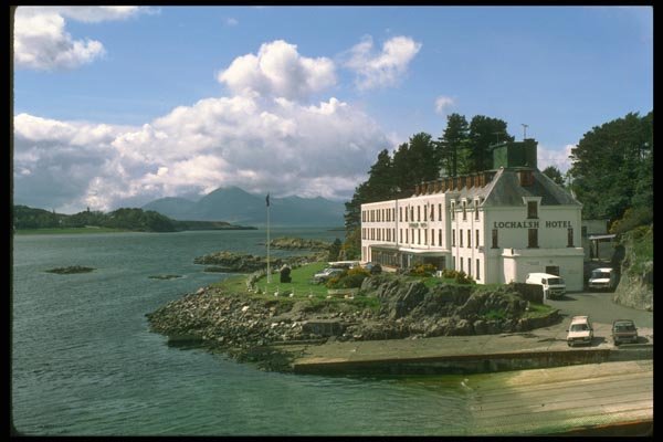 092048 Kyle, The Lochalsh Hotel A4 Photo Print