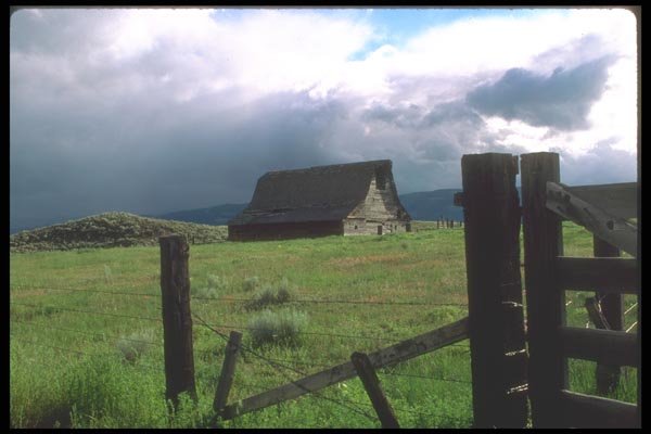 094083 Wyoming Barn A4 Photo Print