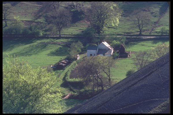 095011 North End Of Abertillery Valley, North Of Cardiff A4 Photo Print