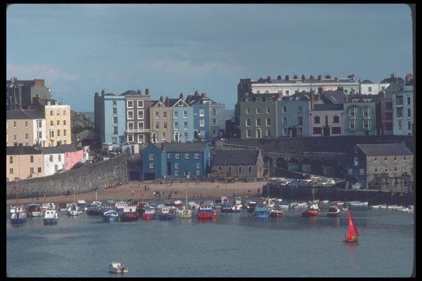 095030 Tenby Harbor A4 Photo Print