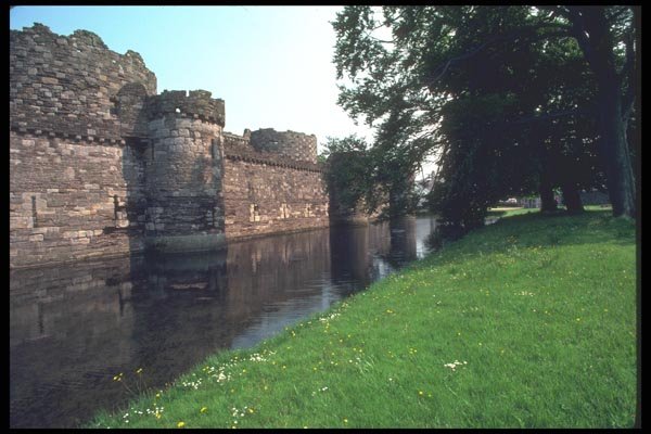 095095 Anglesey, Beaumaris Castle, North Wales A4 Photo Print